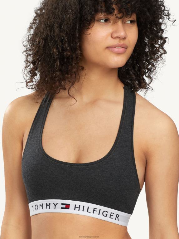 أسود / هيذر Tommy Hilfiger حمالة صدر برقبة واسعة من Racerback 446442239